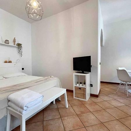 UNCONVENTIONAL APARTMENT: centro storico con bici Mantova Esterno foto