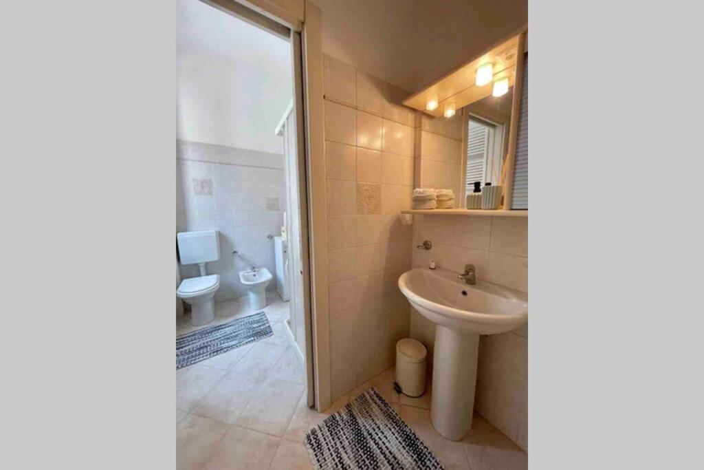 UNCONVENTIONAL APARTMENT: centro storico con bici Mantova Esterno foto